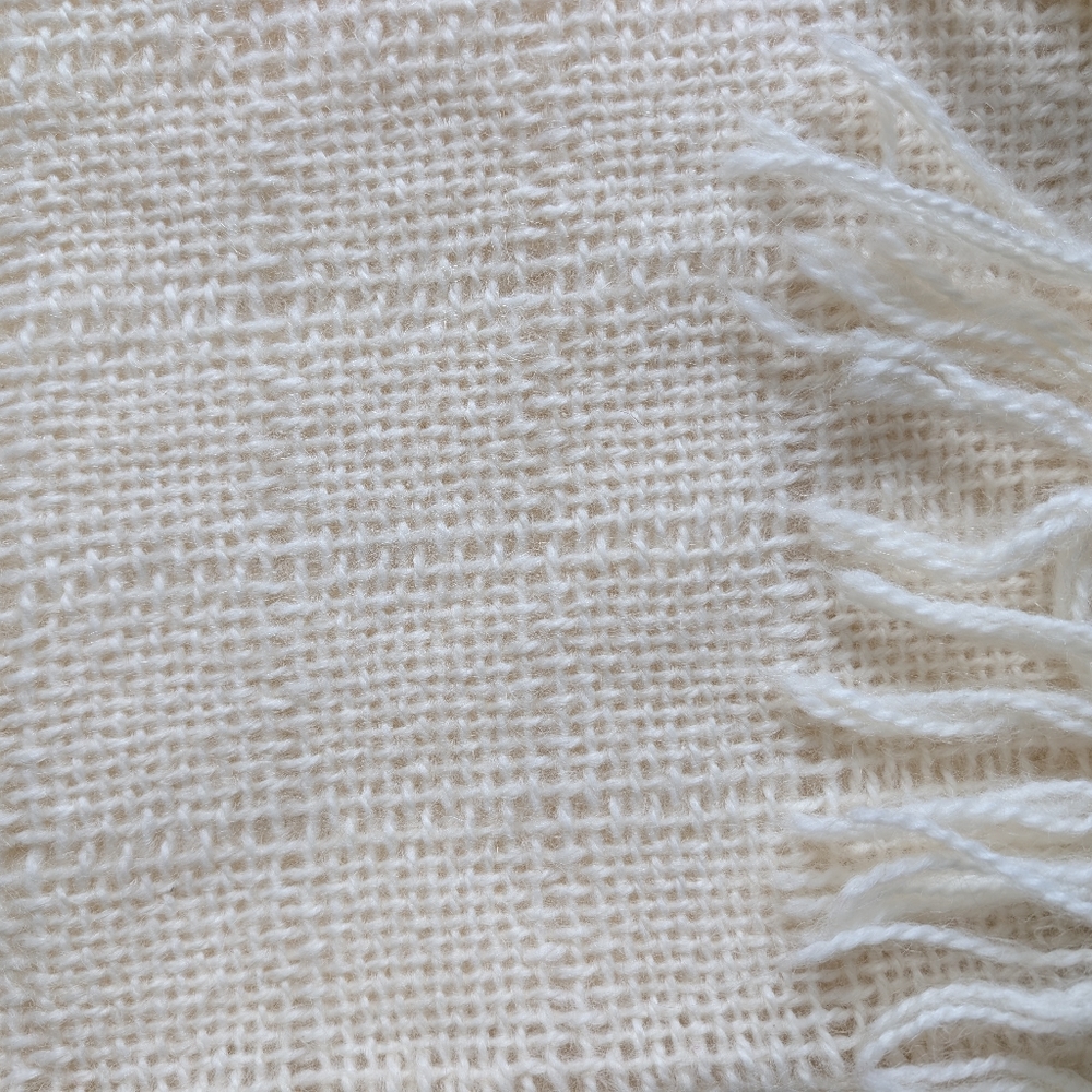 Hand Loomed Vintage Knit Wool Blanket Scarf - Picture 3 of 7